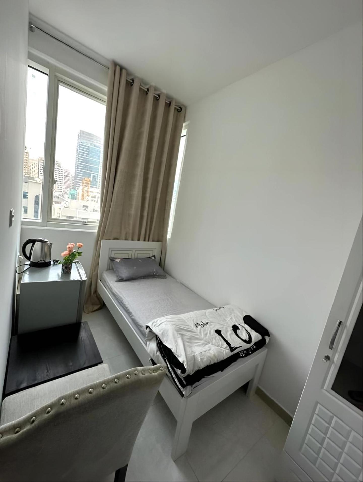 Corniche Street - Superb Lovely Room Абу Даби Екстериор снимка