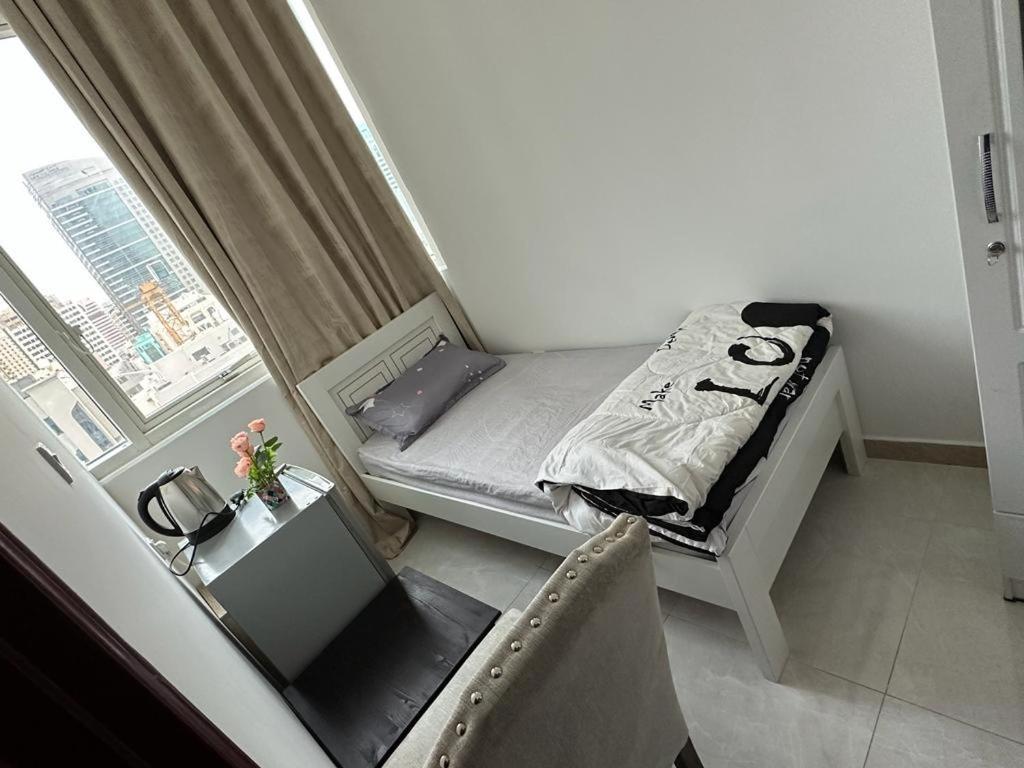 Corniche Street - Superb Lovely Room Абу Даби Екстериор снимка