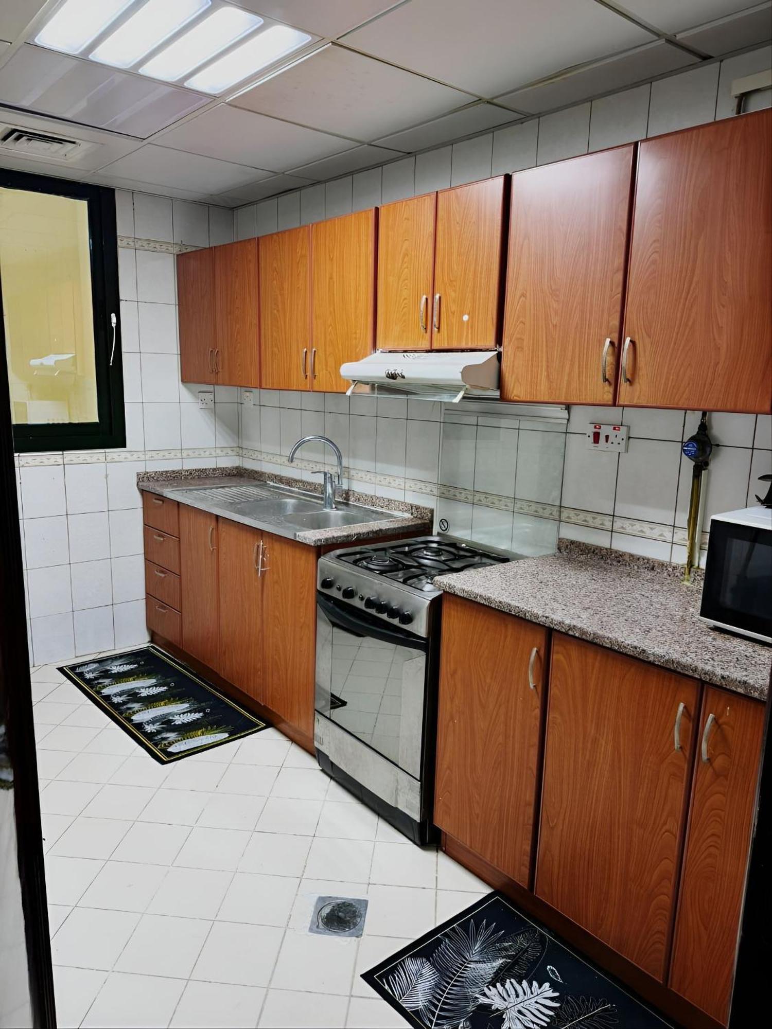 Corniche Street - Superb Lovely Room Абу Даби Екстериор снимка